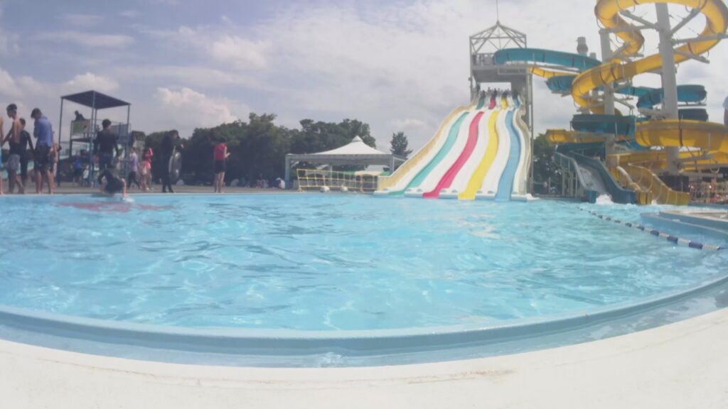 川越水上公園で初のスライダー滑走!