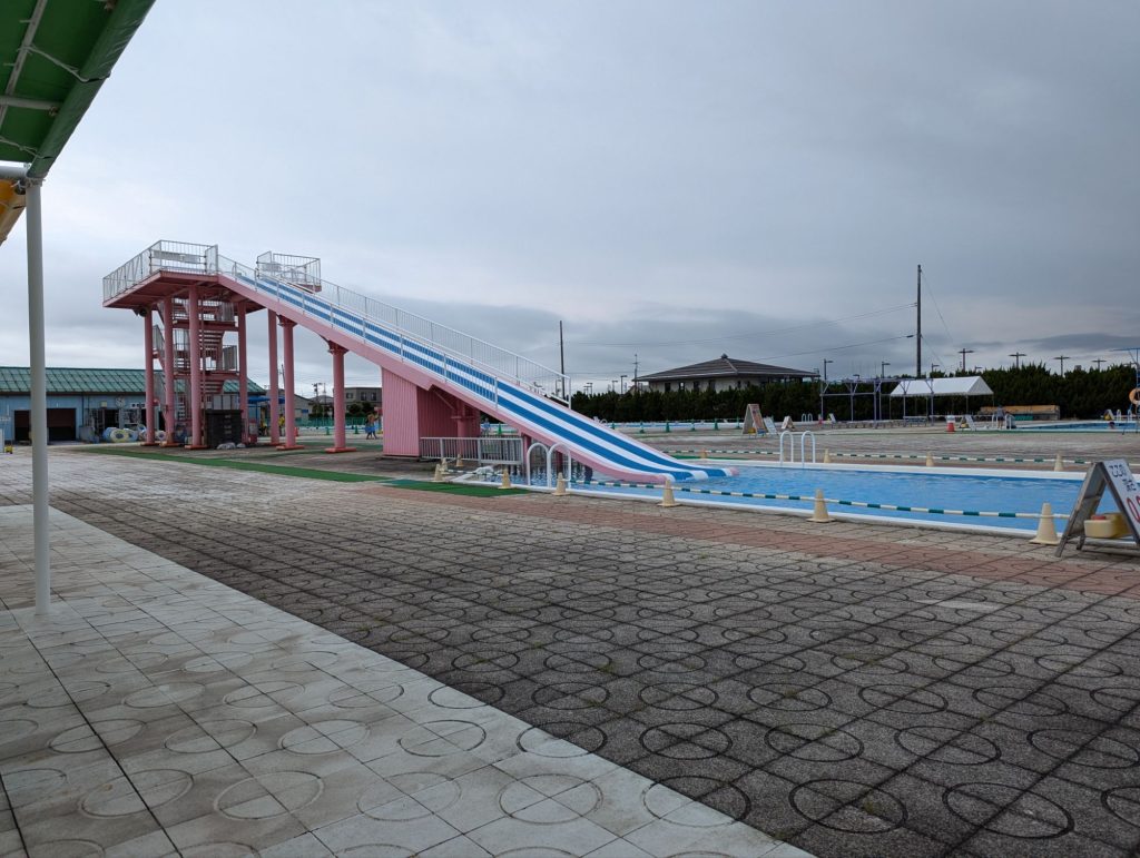 新潟県長岡市希望が丘プールでスライダー滑走☆アディショナルタイム!