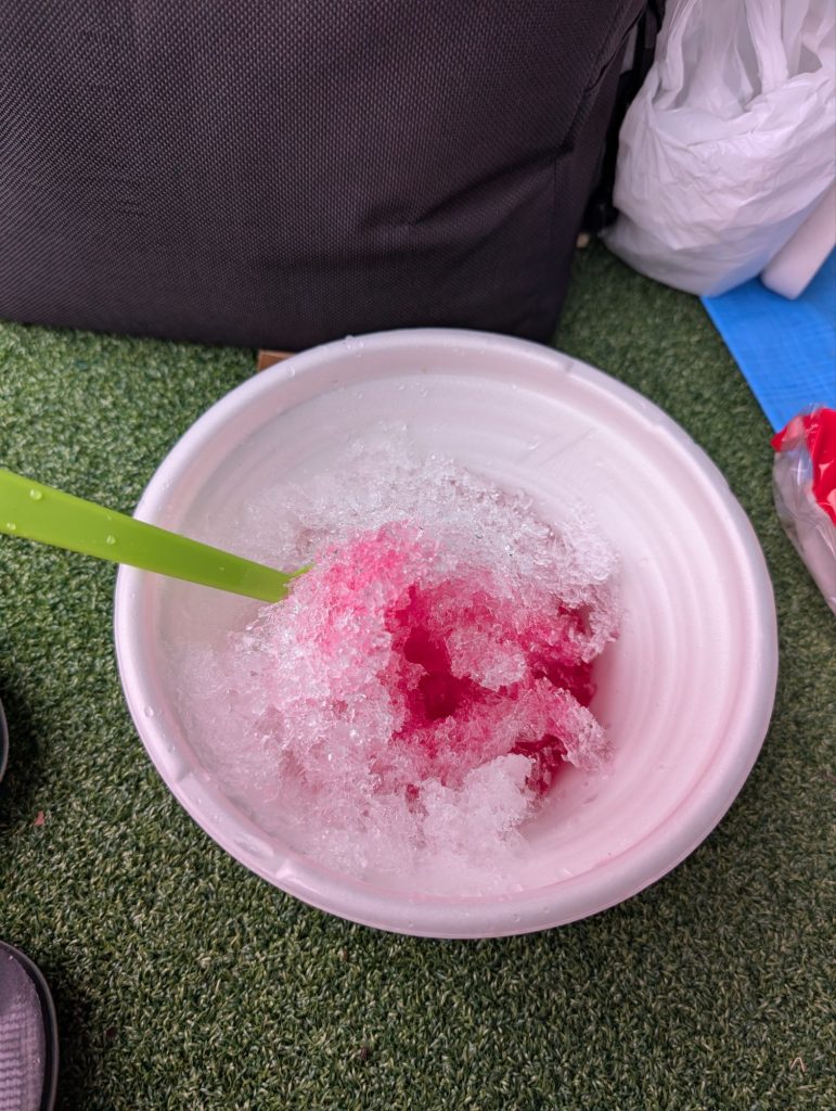 としまえんC25スライダーズのメンバーと合流からのかき氷を頂きました☆