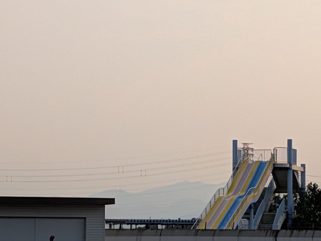 境プールでスライダー滑走11日目